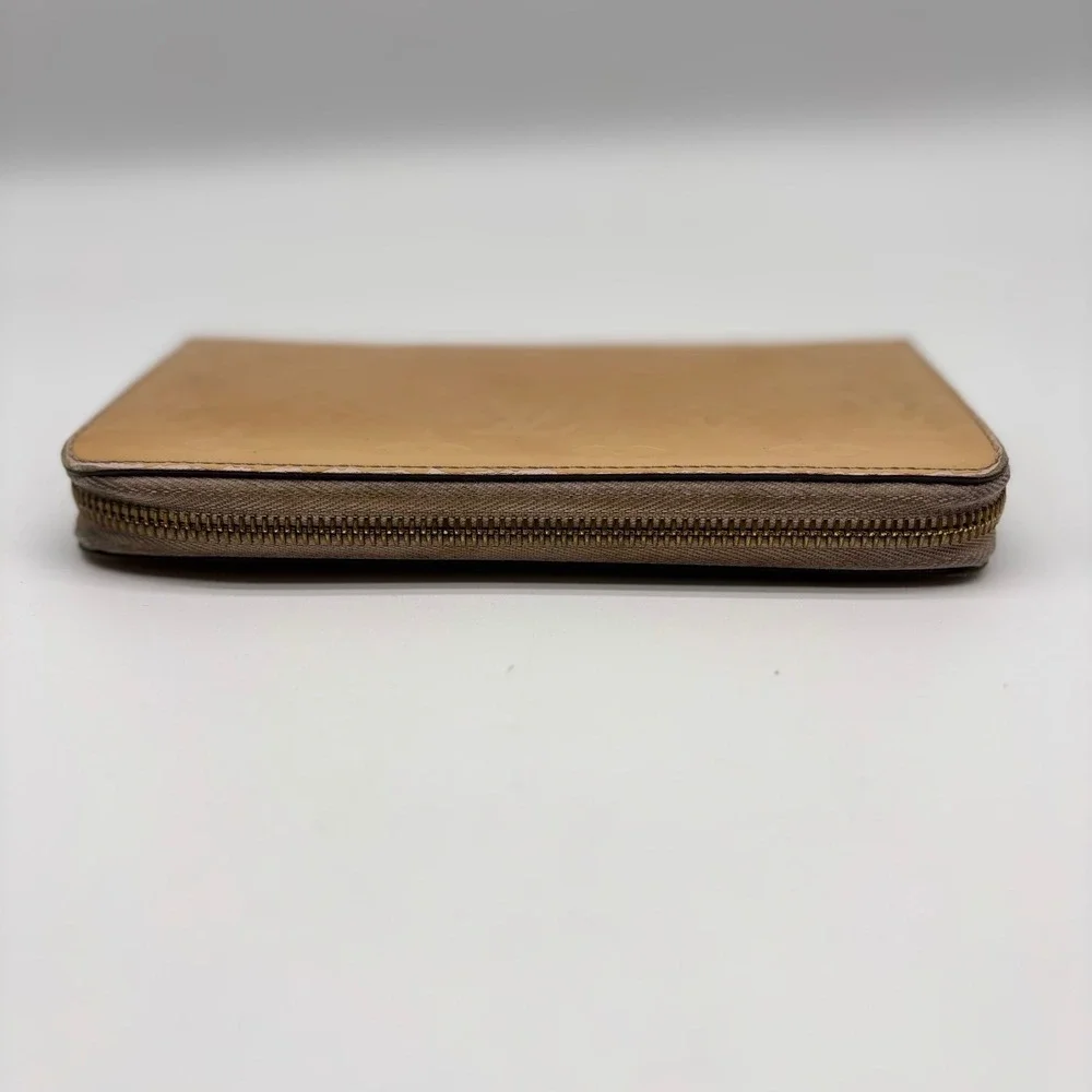 Louis Vuitton Zippy Wallet Monogram Vernis Beige Patent Leather M90419